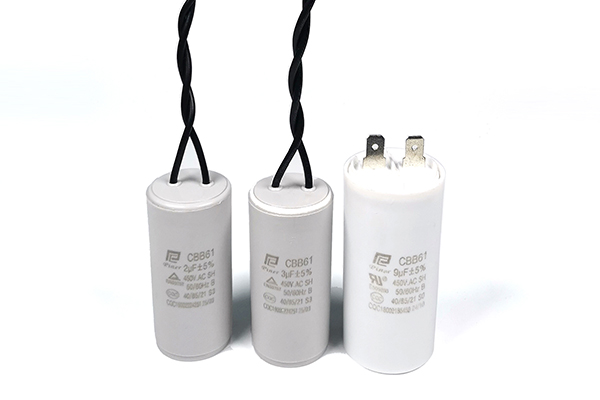 Comparaison et évolution technologique des condensateurs AC et DC